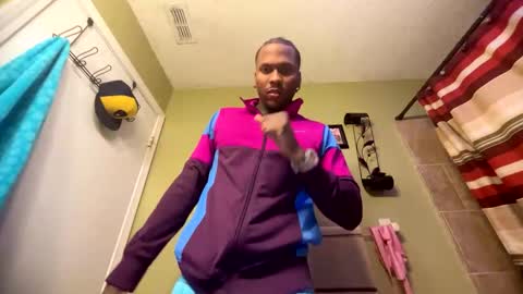 sexy tatted king bbc online show from November 12, 4:51 am