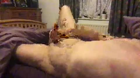 Snapshot of daddymoans4u chatting on December 12, 10:20 pm daddymoans4u online show from December 12, 10:20 pm