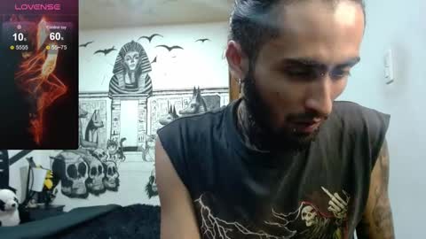 Snapshot of daimon_rock01 chatting on February 24, 2:51 am felipe online show from February 24, 2:51 am