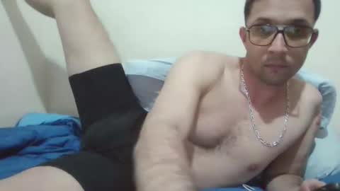 dale_guaya online show from March 24, 8:57 pm