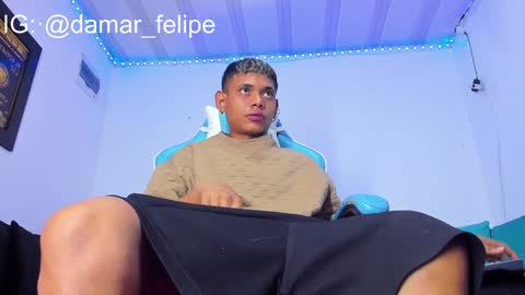 damar_felipe online show from December 22, 10:38 am