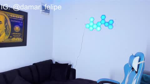 damar_felipe online show from December 15, 9:56 am