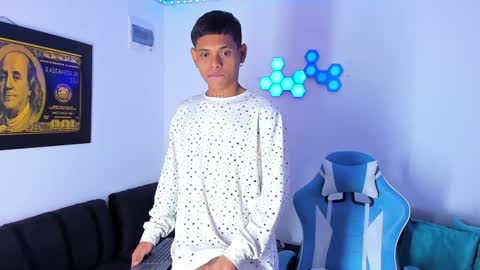 damar_felipe online show from December 13, 5:16 am