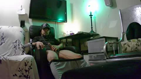 Snapshot of damastabata chatting on October 28, 9:23 am damastabata online show from October 28, 9:23 am