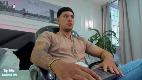 DAMIAN online show from January 16, 1:25 pm