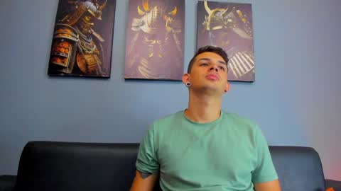 Damian Oliver online show from February 13, 6:52 am