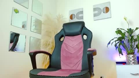 Snapshot of damian_ferrer01 chatting on October 21, 9:50 pm damian_ferrer01 online show from October 21, 9:50 pm