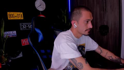 Daamiancox online show from January 7, 7:17 pm