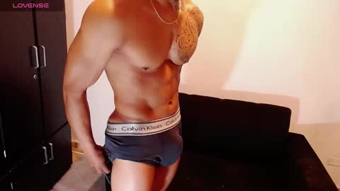 ---Taylor--- online show from January 9, 7:08 pm