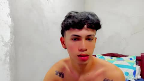 Snapshot of damien_444 chatting on September 17, 9:54 am damien_444 online show from September 17, 9:54 am