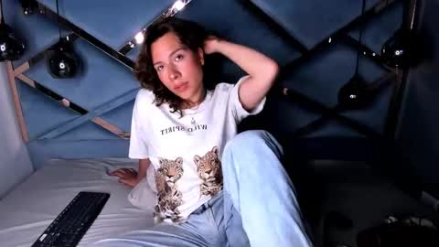 damiennoir online show from November 30, 8:22 pm