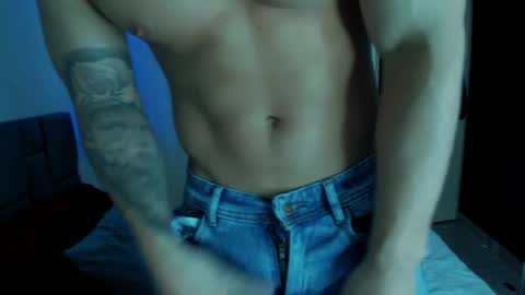 Snapshot of dammianmilleroficial chatting on September 27, 11:02 pm INSTAGRAM  DAMMIANMILLEROFICIAL online show from September 27, 11:02 pm