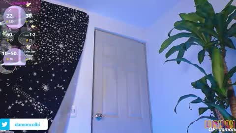 Snapshot of damoncolbi chatting on October 12, 12:59 am damoncolbi online show from October 12, 12:59 am