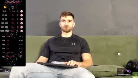 Snapshot of damonking01 chatting on February 6, 9:32 am Discount ONLYFANS -  online show from February 6, 9:32 am