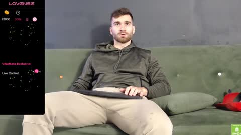 Snapshot of damonking01 chatting on December 16, 9:03 am Discount ONLYFANS -  online show from December 16, 9:03 am