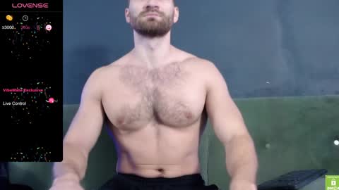 Snapshot of damonking01 chatting on December 6, 9:21 am Discount ONLYFANS -  online show from December 6, 9:21 am