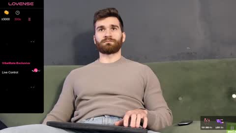 Snapshot of damonking01 chatting on January 12, 12:01 pm Discount ONLYFANS -  online show from January 12, 12:01 pm