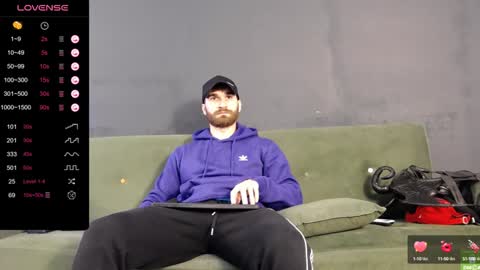 Snapshot of damonking01 chatting on January 14, 9:13 am Discount ONLYFANS -  online show from January 14, 9:13 am