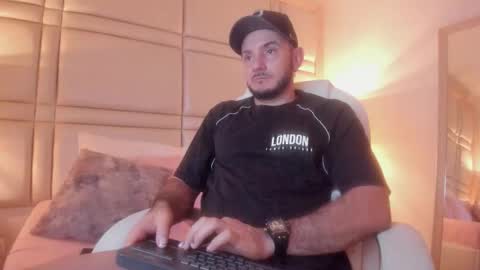 D A M O N online show from November 2, 1:43 am