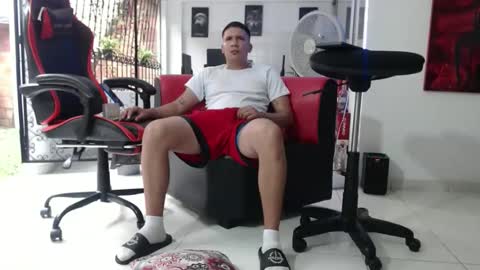 damyan_2003 online show from December 22, 5:21 pm