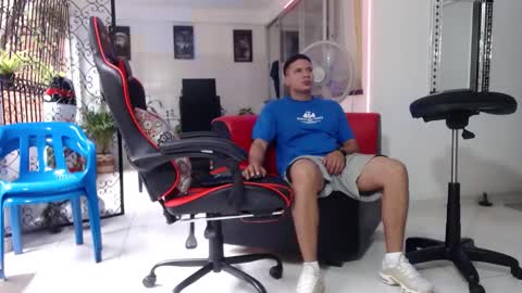 damyan_2003 online show from January 3, 1:03 pm