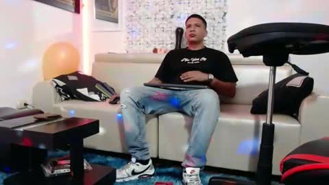 damyan_2003 online show from January 27, 2:42 am