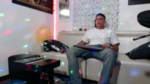 damyan_2003 online show from January 26, 3:03 pm