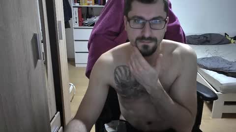 King Dan online show from February 25, 7:25 pm