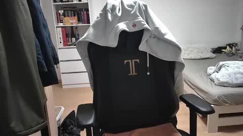 King Dan online show from December 30, 7:11 pm