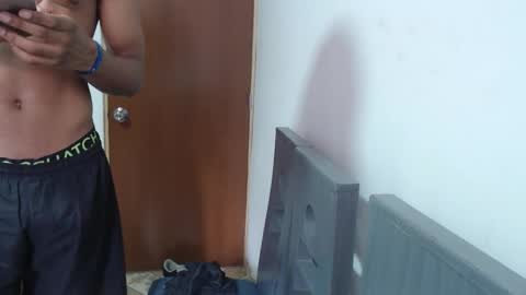 dani_browx online show from December 17, 6:47 pm