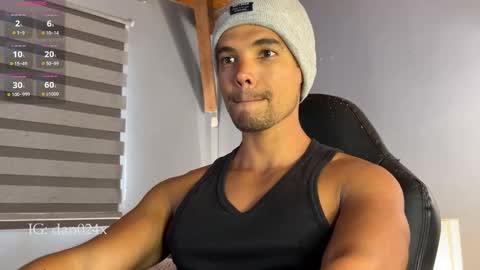 Daniel  online show from November 14, 3:24 pm