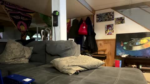 Daniel online show from January 10, 2:13 pm