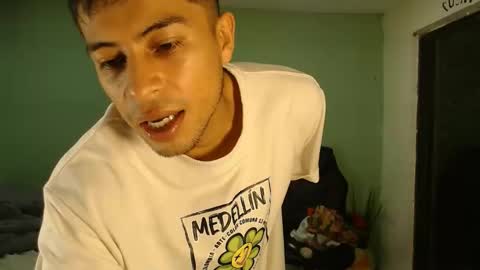 danielitopapii online show from February 10, 11:59 am