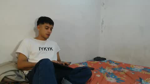 danielitopapii online show from November 7, 4:49 am