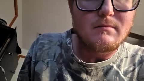 Daniel    y. online show from December 22, 10:51 pm