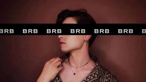 danieltuckerr online show from November 19, 11:37 pm