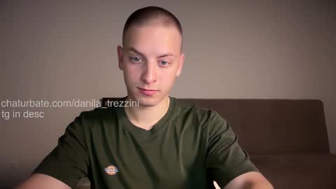 Snapshot of danila_trezzini chatting on October 26, 10:56 pm danila online show from October 26, 10:56 pm