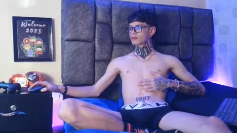 Snapshot of dann_brown chatting on February 4, 7:11 pm Dann Brown online show from February 4, 7:11 pm