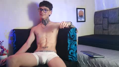 Snapshot of dann_brown chatting on March 10, 6:34 pm Dann Brown online show from March 10, 6:34 pm