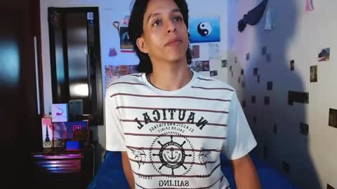 phantom555 online show from April 13, 7:14 pm