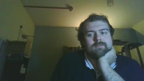 Danny online show from December 8, 4:28 pm