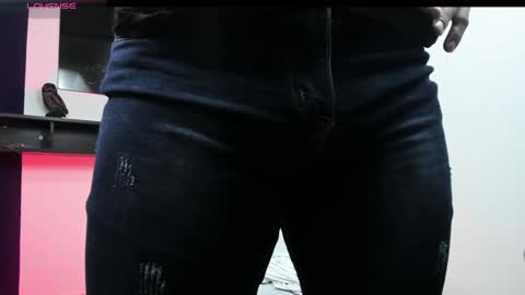 Snapshot of dante_bigboss chatting on February 26, 12:49 am Dante online show from February 26, 12:49 am