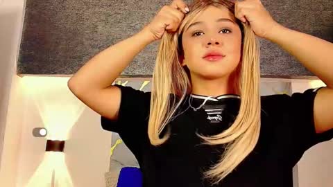 Snapshot of dante_bre chatting on October 5, 1:37 pm dante_bre online show from October 5, 1:37 pm