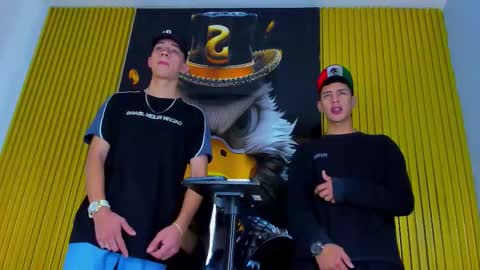 dante_brown1 online show from November 3, 9:16 pm