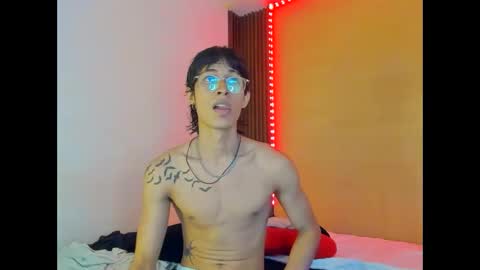 dantelord_ online show from March 10, 12:40 am