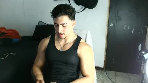 Snapshot of dantevicius chatting on October 23, 10:35 pm Dante Vicius online show from October 23, 10:35 pm