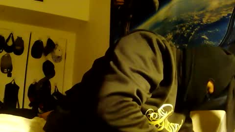 Betty and Robert Play time online show from February 8, 4:29 am