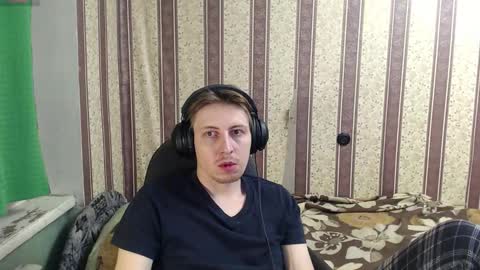 darienlarge online show from November 22, 6:40 pm