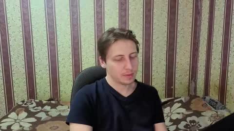 darienlarge online show from December 20, 12:34 pm