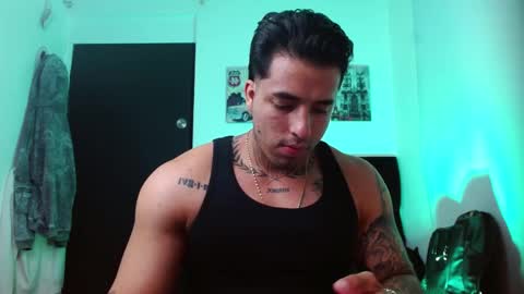 Snapshot of darius_phoenix chatting on September 13, 11:17 pm Darius Phoenix  online show from September 13, 11:17 pm